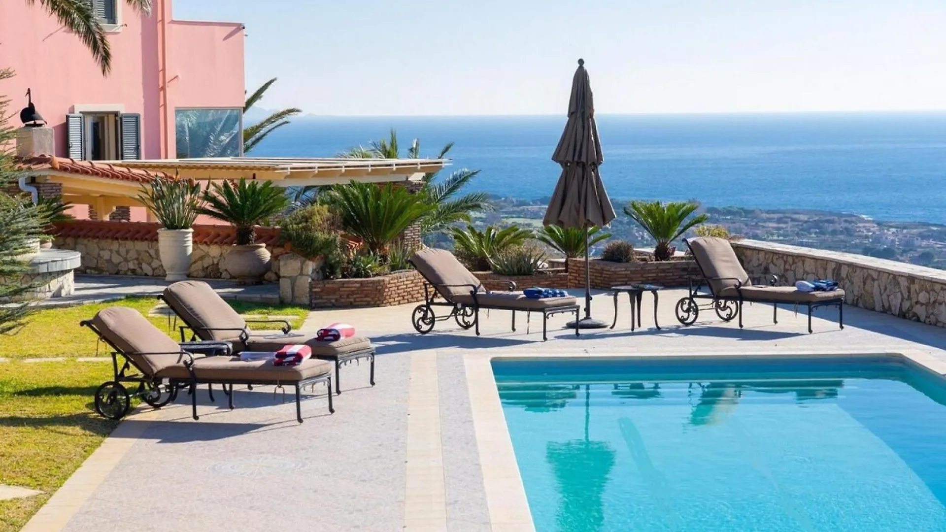Villa Sunset Mansion Kefalonia Livathos